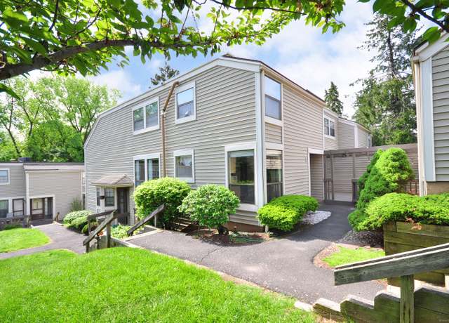 Property at 4 Beecher Ln #4, Rocky Hill, CT 06067, 3 beds, 2.5 baths