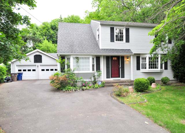 Property at 25 Hayes Dr, Vernon, CT 06066, 4 beds, 2 baths