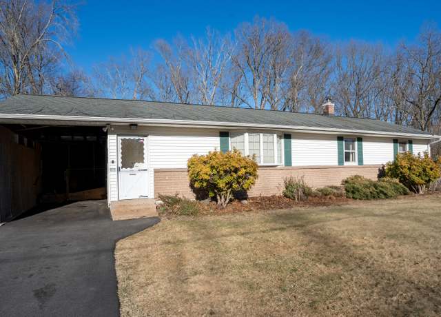 Property at 515 5th Ridge Rd, Wallingford, CT 06492, 3 beds, 2 baths