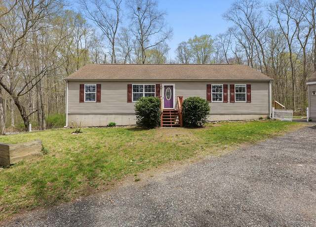 Property at 58 High Meadow Dr, Plainfield, CT 06374, 3 beds, 2.5 baths
