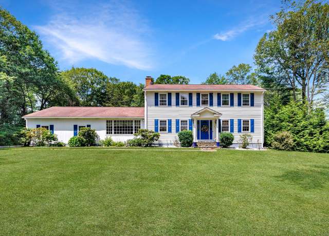 Property at 23 Bonita Dr, Shelton, CT 06484, 4 beds, 2.5 baths