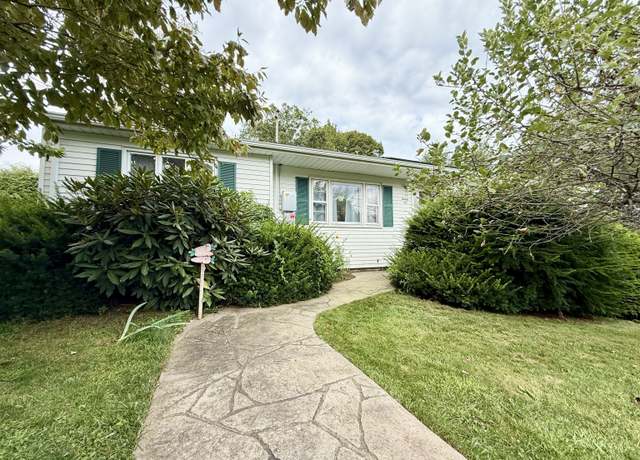 Property at 26 Sprucewood Rd, Watertown, CT 06795, 3 beds, 1.5 baths