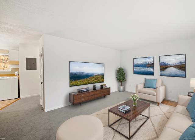 Property at 296 Main Ave #24, Norwalk, CT 06851, 1 bed, 1 bath