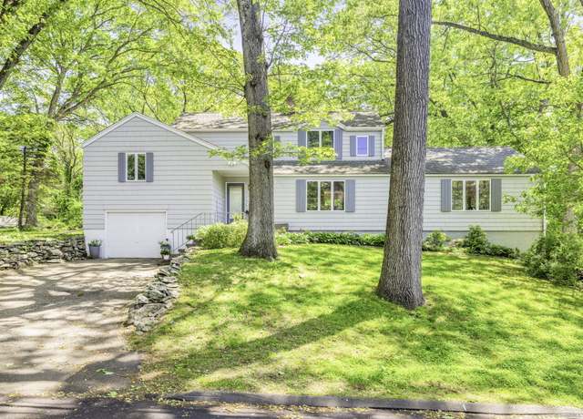Property at 39 Falmouth Rd, Fairfield, CT 06825, 3 beds, 3 baths
