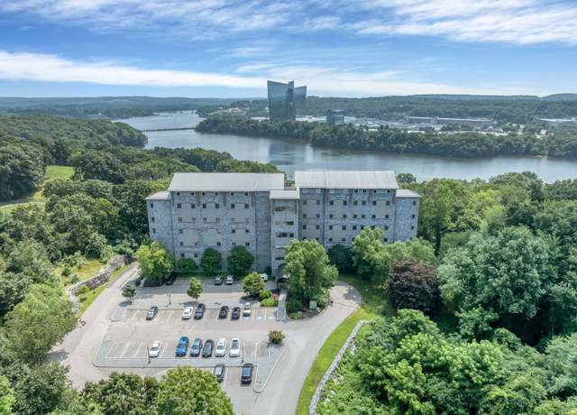 Property at 586 W Thames St Apt 304, Norwich, CT 06360, 2 beds, 2 baths