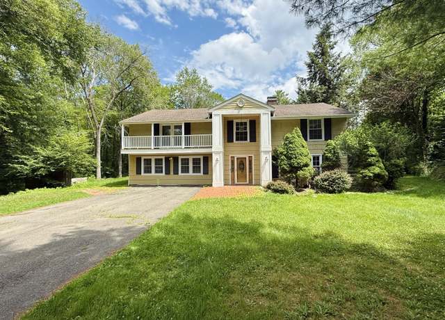 Property at 12 Granite Ridge Rd, Redding, CT 06896, 4 beds, 2 baths