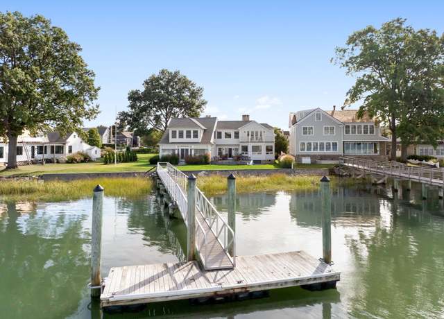 Property at 9 Sylvester Ct, Norwalk, CT 06855, 5 beds, 4 baths