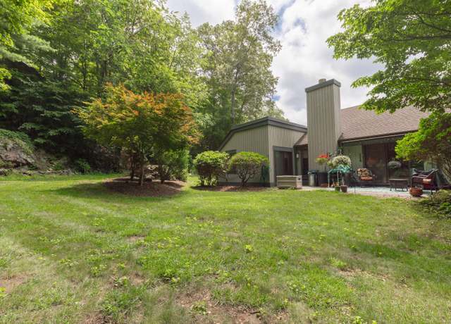Property at 884 Heritage Vlg Unit B, Southbury, CT 06488, 2 beds, 2 baths