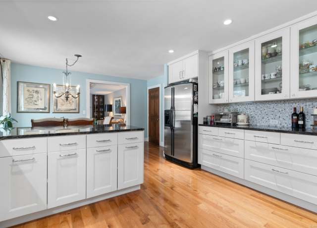 Property at 1 Albatross Dr, Ledyard, CT 06339, 3 beds, 2.5 baths