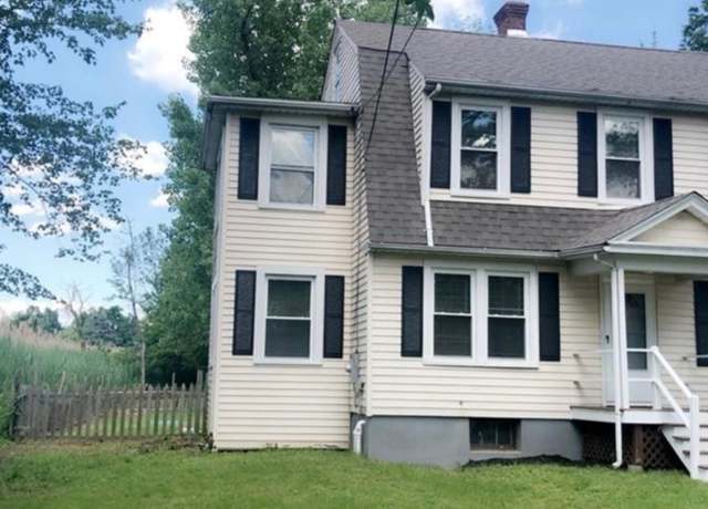 Property at 476 Park Ave, Bloomfield, CT 06002, 2 beds, 2 baths