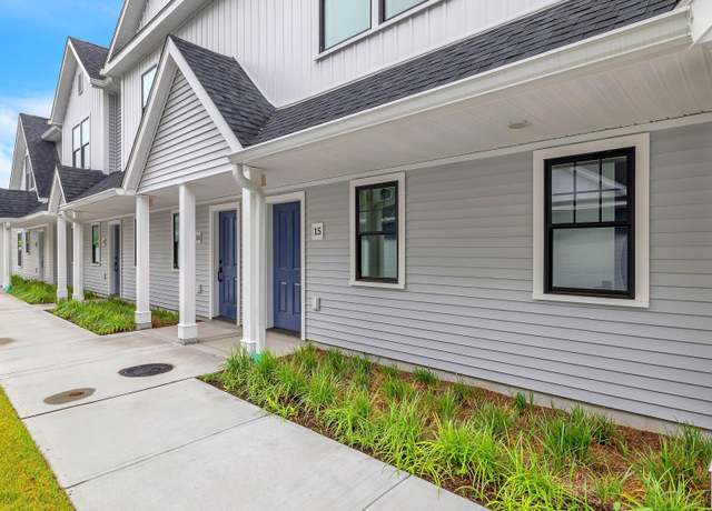 Property at 138 Boston Post Rd #15, East Lyme, CT 06333, 2 beds, 1.5 baths