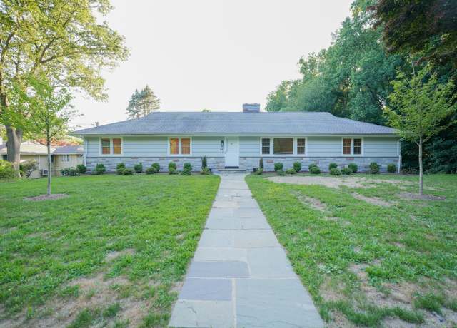 Property at 45 Frenchtown Rd, Trumbull, CT 06611, 3 beds, 2 baths