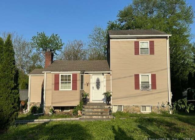 Property at 15 Sunlit Dr, Norwalk, CT 06851, 4 beds, 1.5 baths
