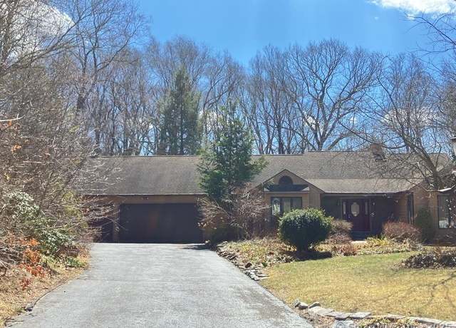 Property at 54 Visconti Dr, Naugatuck, CT 06770, 3 beds, 3 baths