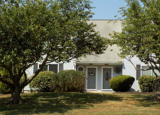 Property at 565 Clark Ave Apt 1, Bristol, CT 06010, 2 beds, 1.5 baths