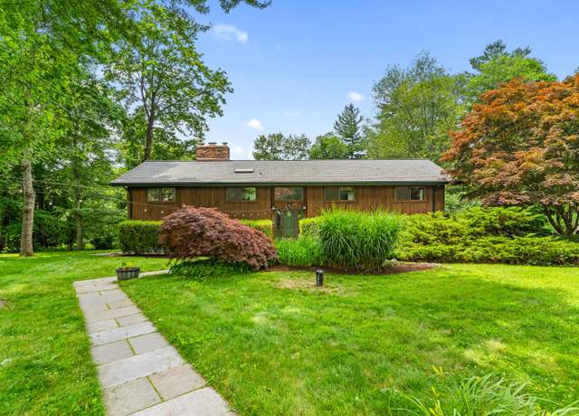 Property at 29 Spruce Dr, Wilton, CT 06897, 4 beds, 3 baths