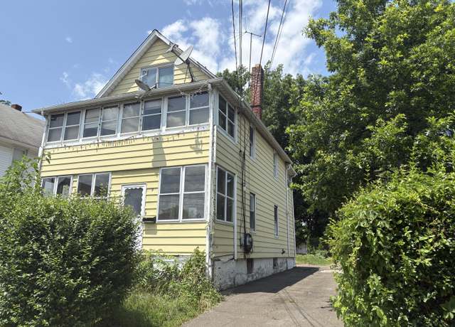 Property at 9 Waverly Pl, Stamford, CT 06902, 4 beds, 2 baths