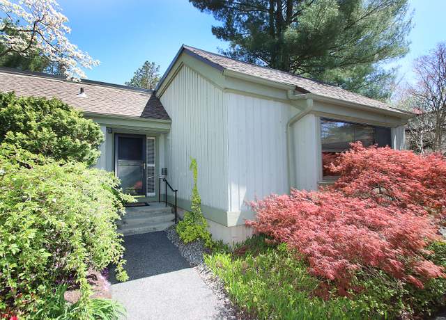 Property at 701 Heritage Vlg Unit B, Southbury, CT 06488, 3 beds, 2 baths