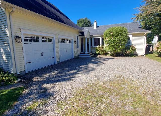 Property at 76 Grassy Hill Rd, Old Lyme, CT 06371, 3 beds, 2 baths