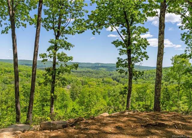 Property at 13 Dew Rd, Barkhamsted, CT 06063