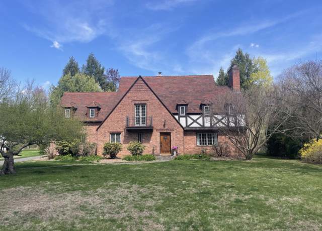 Property at 386 Bloomfield Ave, West Hartford, CT 06117, 6 beds, 4.5 baths