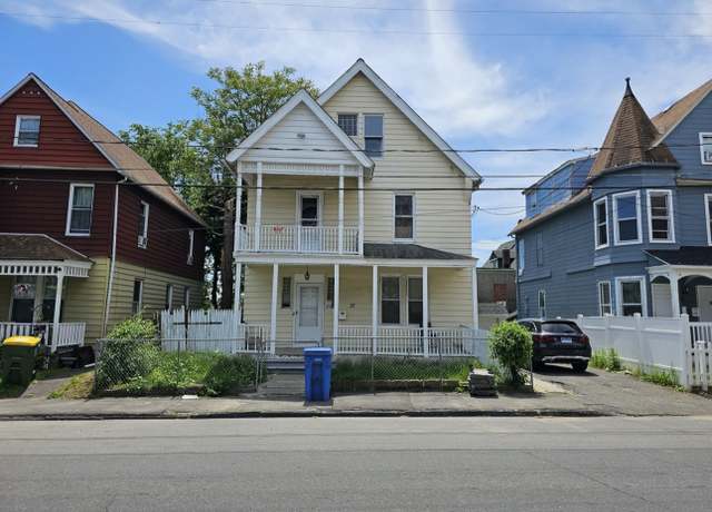 Property at 37 Johnson St, Waterbury, CT 06710, 6 beds, 1.5 baths