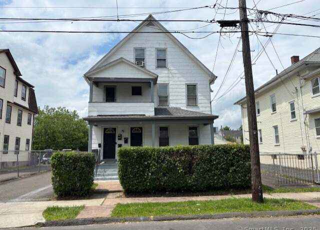Property at 17-19 Fenwick St, Hartford, CT 06114, 5 beds, 3 baths