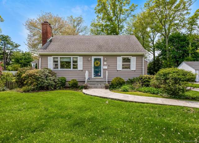 Property at 27 Brookdale Rd, Fairfield, CT 06824, 3 beds, 2 baths