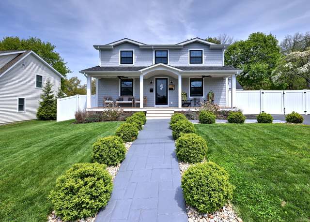 Property at 52 Canterbury Ln, Milford, CT 06460, 3 beds, 2.5 baths