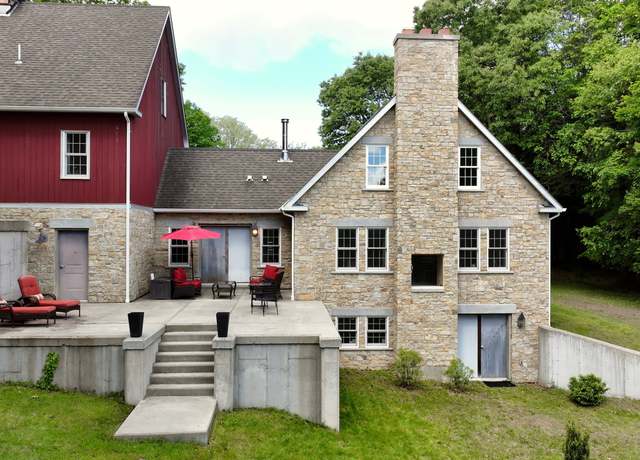 Property at 10 Boston Tpke, Coventry, CT 06238, 3 beds, 4 baths