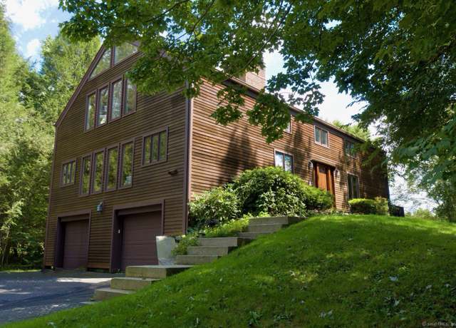 Property at 148 Flanders Rd, Woodbury, CT 06798, 3 beds, 4 baths