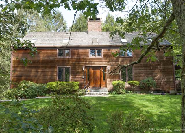 Property at 148 Flanders Rd, Woodbury, CT 06798, 3 beds, 4 baths