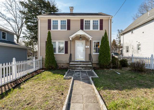 Property at 20 Bungalow Park, Stamford, CT 06902, 3 beds, 1.5 baths
