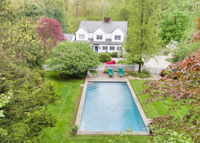 Property at 300 Cascade Rd, Stamford, CT 06903, 3 beds, 2.5 baths