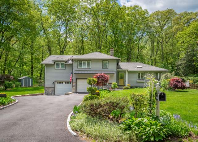 Property at 6 Shadow Ln, Norwalk, CT 06851, 3 beds, 3.5 baths