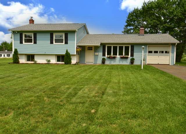 Property at 21 Craigmore Rd, Bloomfield, CT 06002, 4 beds, 3.5 baths