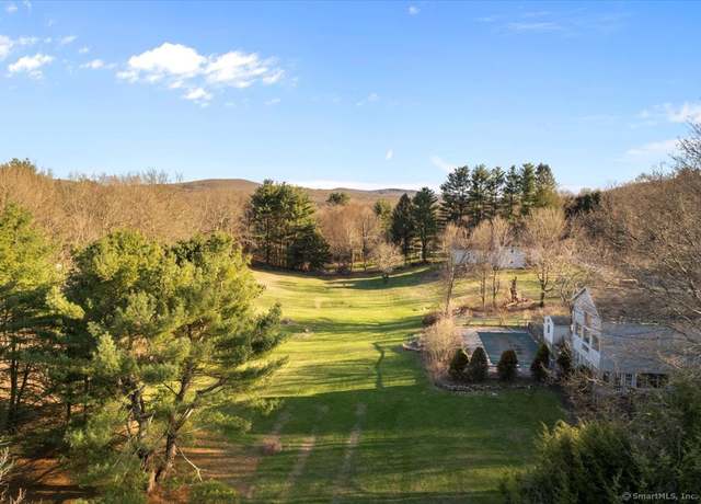 Property at 94 Old Town Farm Rd, Woodbury, CT 06798, 6 beds, 3 baths