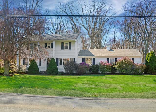 Property at 87 Colony Rd, Groton, CT 06340, 3 beds, 2.5 baths
