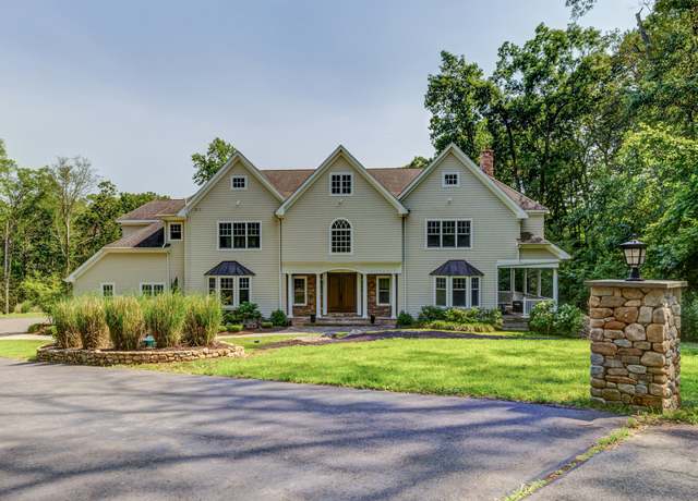Property at 275 Chestnut Grv, Guilford, CT 06437, 5 beds, 5 baths