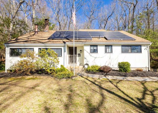 Property at 206 New Rd, Avon, CT 06001, 4 beds, 3 baths