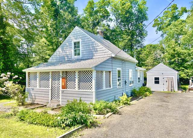 Property at 63 Fox Trl, Coventry, CT 06238, 2 beds, 1 bath