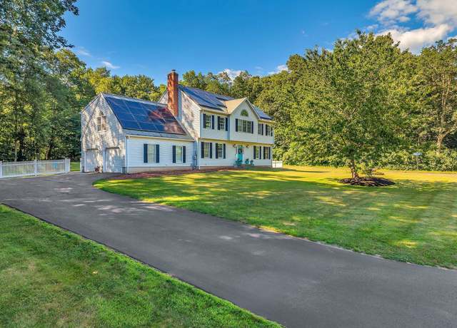 Property at 3 Vincent Ct, Clinton, CT 06413, 4 beds, 2.5 baths