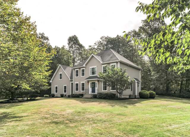 Property at 90 Tall Timbers Rd, Middletown, CT 06457, 4 beds, 3.5 baths
