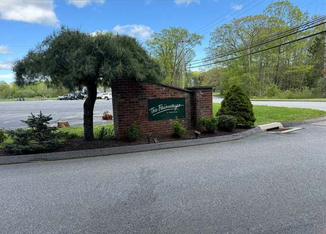 Property at 23 Saint Andrews CL #23, Torrington, CT 06790, 3 beds, 2.5 baths