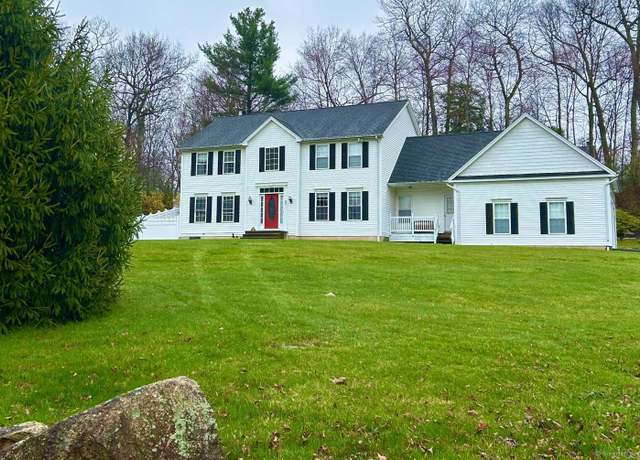 Property at 22 Philo Curtis Rd, Newtown, CT 06482, 4 beds, 2.5 baths