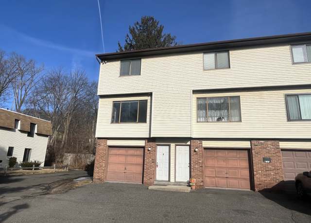 Property at 18 Dallas Ter Apt 1, Waterbury, CT 06705, 2 beds, 1.5 baths