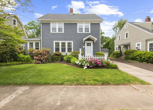 Property at 61 Lake St, Hamden, CT 06517, 4 beds, 2.5 baths