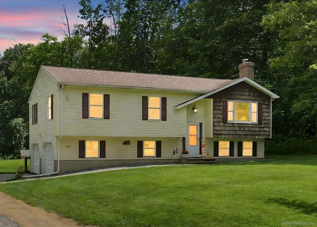 Property at 406 Windham Ave, Colchester, CT 06415, 3 beds, 2 baths