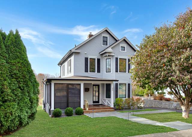 Property at 44 Jefferson Ave, Danbury, CT 06810, 3 beds, 1.5 baths