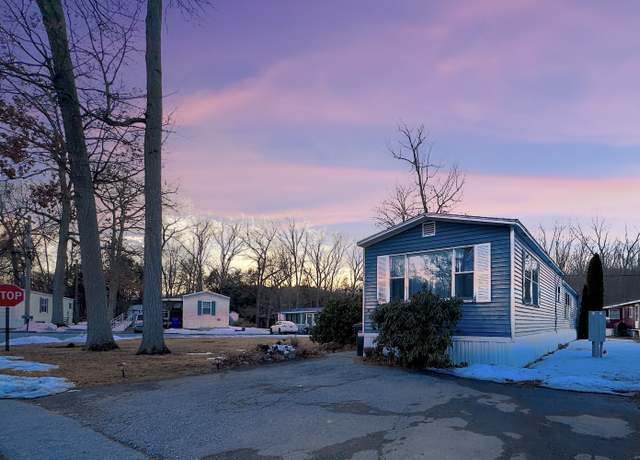 Property at 60 Sweetbriar St, Norwich, CT 06360, 2 beds, 1 bath